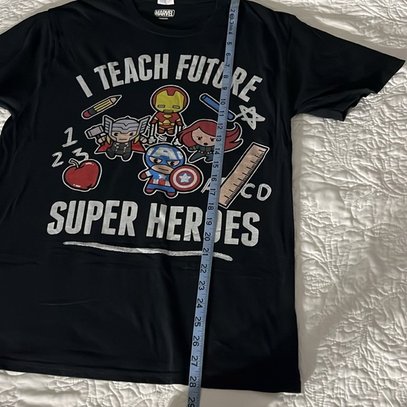 Teacher Marvel Fan T-Shirt - Picture 4 of 4